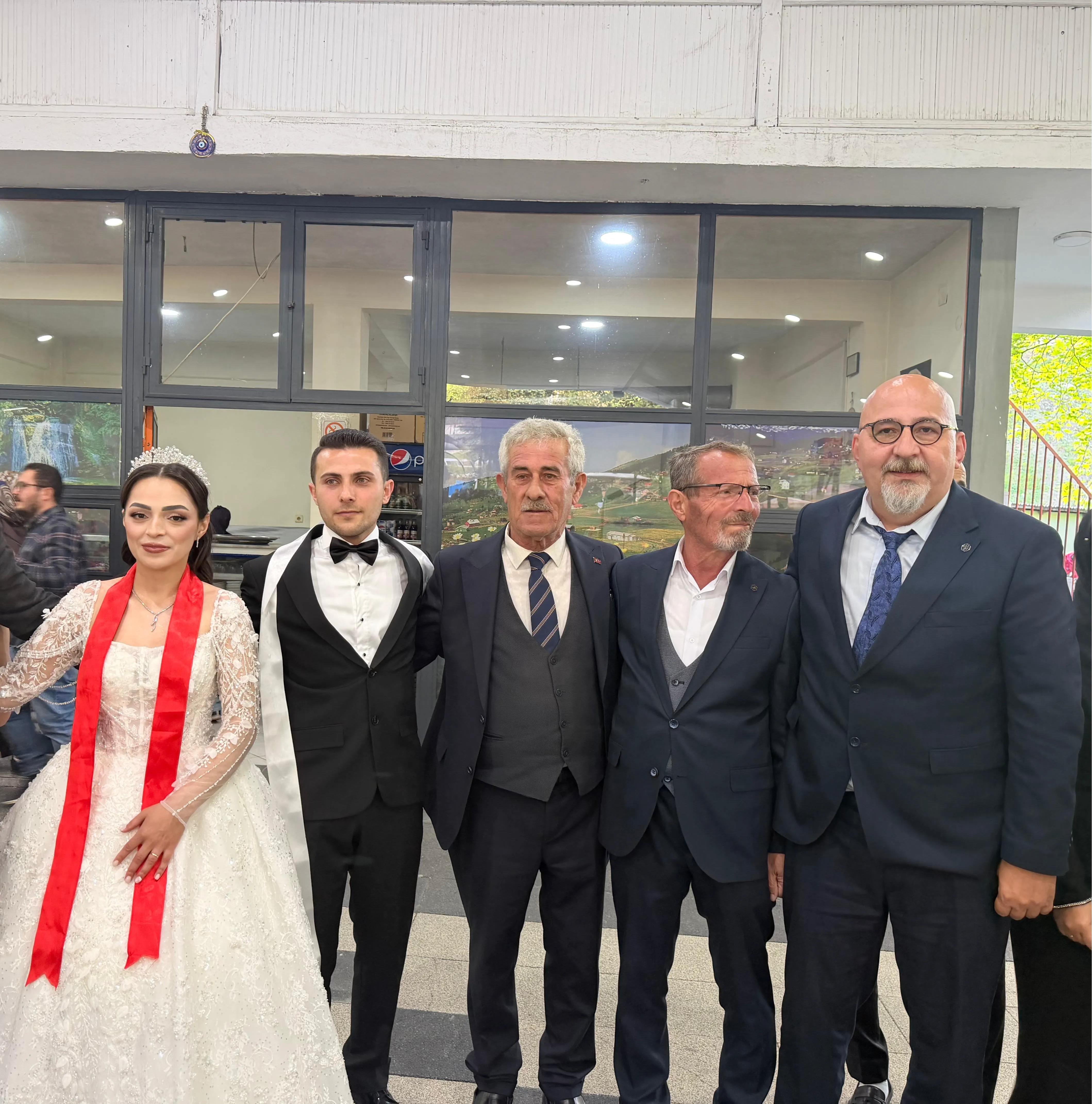 Başkanımız ve Başkan Yardımcımızdan Anlamlı Düğün Ziyareti